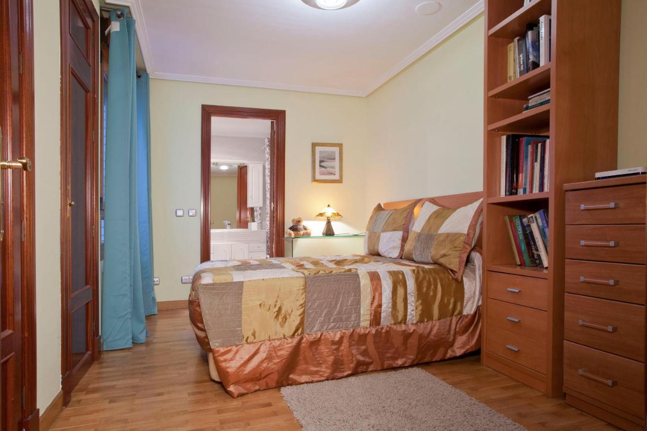 Apartamento De La Casona De Riomera โอเบียโด ภายนอก รูปภาพ